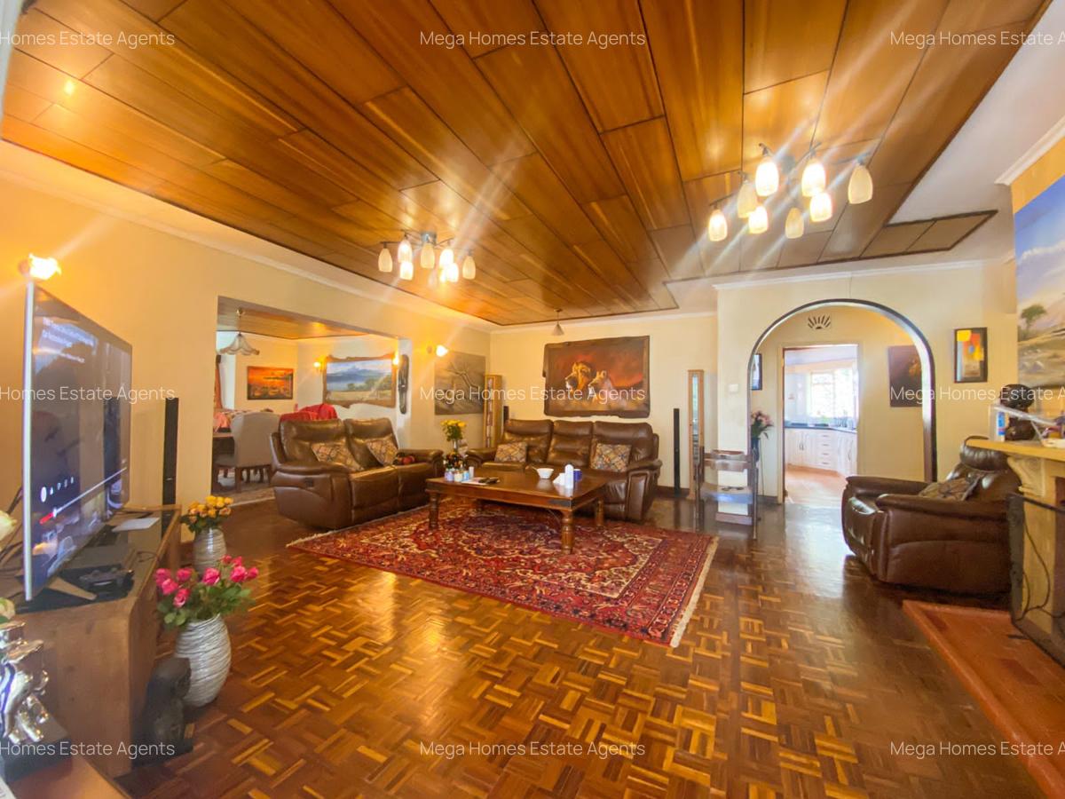 5 Bed House with En Suite in Kitisuru - 3