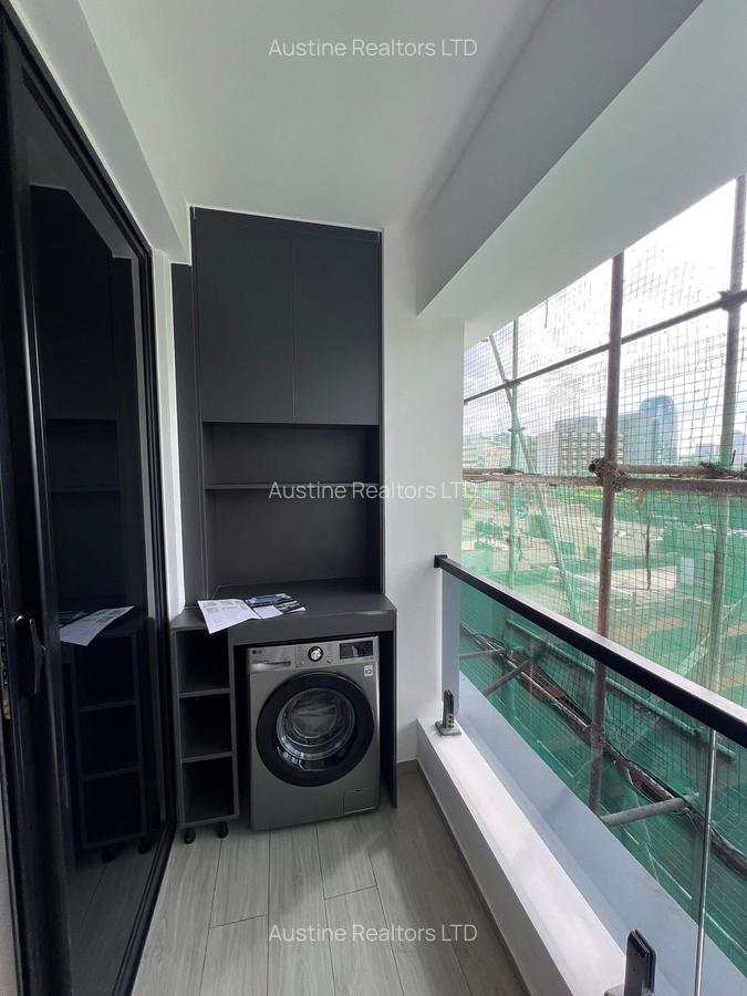 1 Bed Apartment with En Suite at Westlands Road - 8