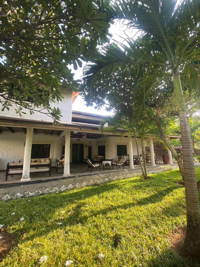 5 Bed House with En Suite at Malindi - 3