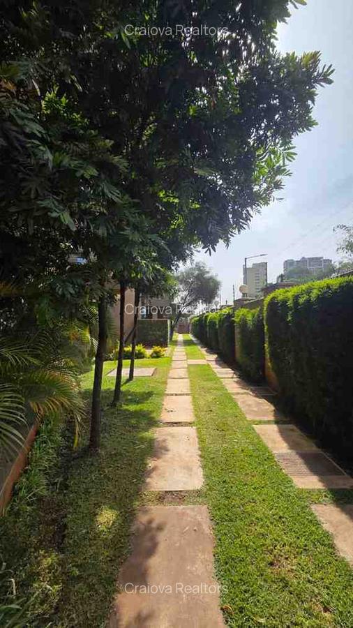 3 Bed Apartment with En Suite at 6Th Parklands - 2