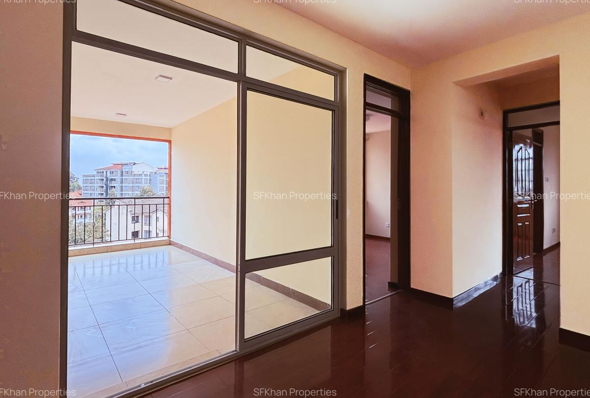 2 Bed Apartment with En Suite at Hendred Avenue - 2