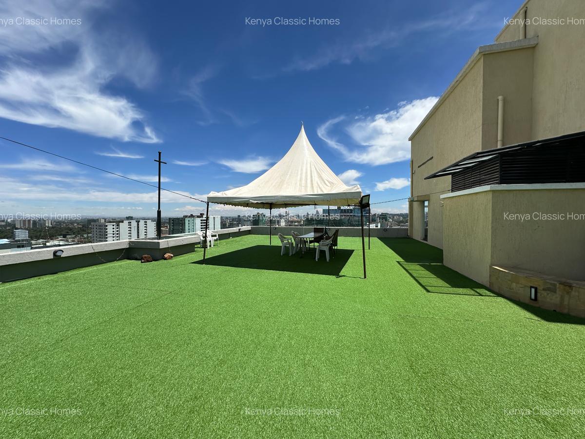 3 Bed Apartment with En Suite at Parklands - 1