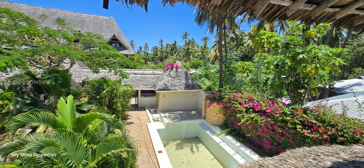 3 Bed Villa with En Suite at Garoda - 3