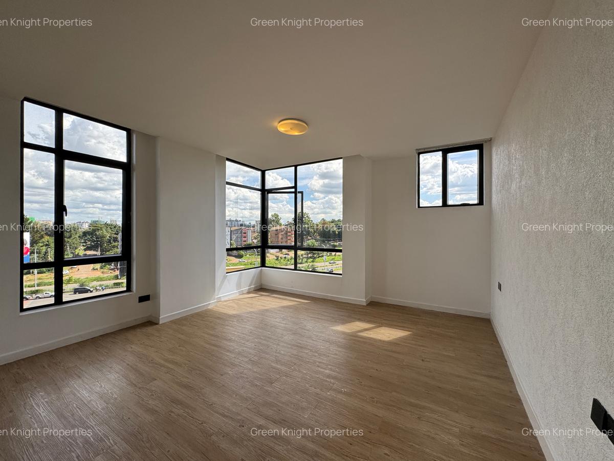 Serviced 2 Bed Apartment with En Suite in Westlands Area - 6