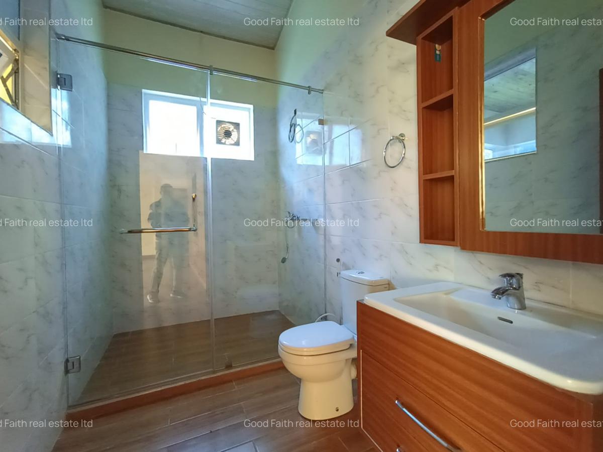 6 Bed House with En Suite in Karen - 16