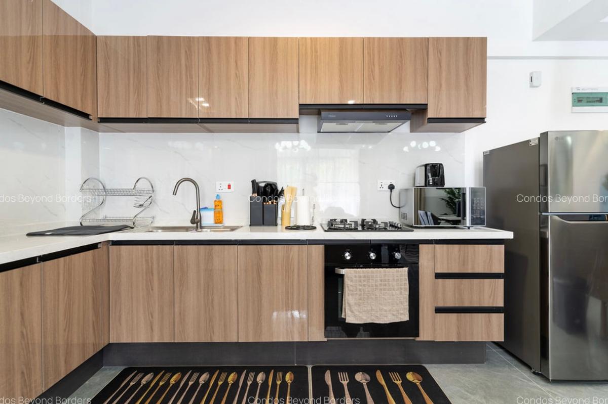 Serviced 2 Bed Apartment with En Suite at Riverside Drive - 9