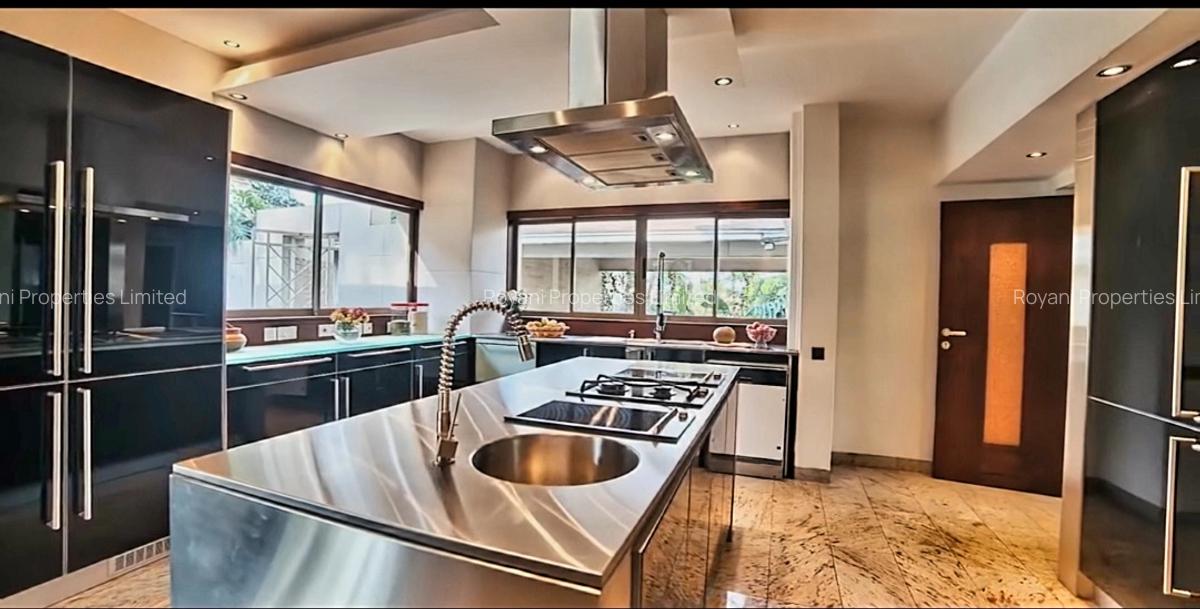 7 Bed Villa with En Suite in Kitisuru - 9