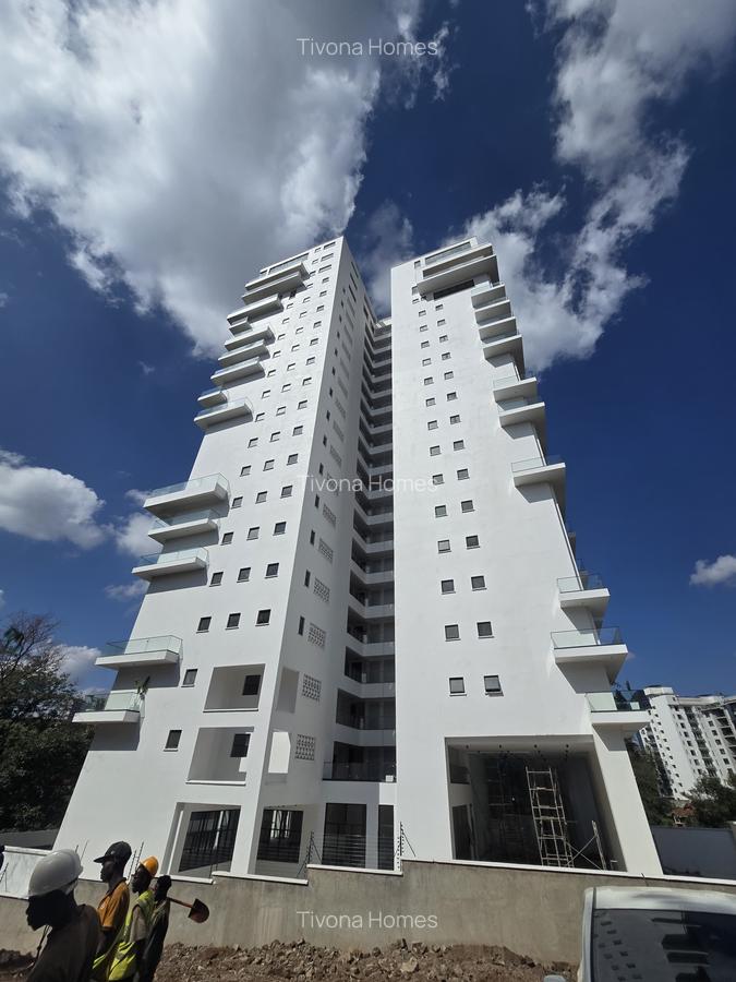 2 Bed Apartment with Swimming Pool in Riverside - 1