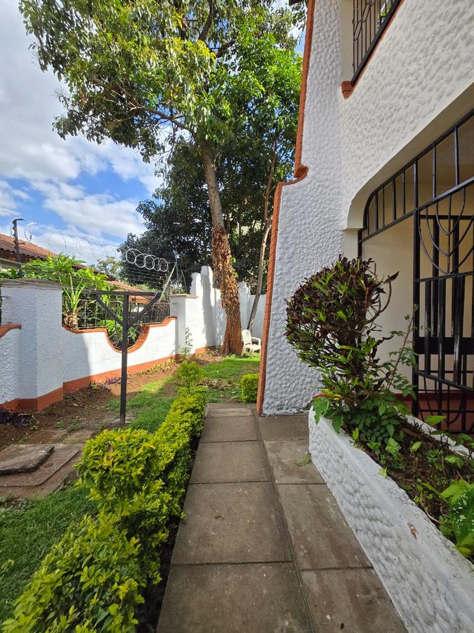 5 Bed House with En Suite at Ring Road - 10