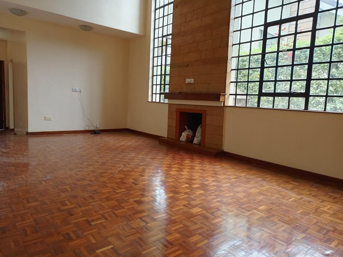 4 Bed Townhouse with En Suite in Kitisuru - 3