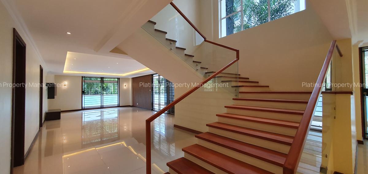 5 Bed Apartment with En Suite in General Mathenge - 11