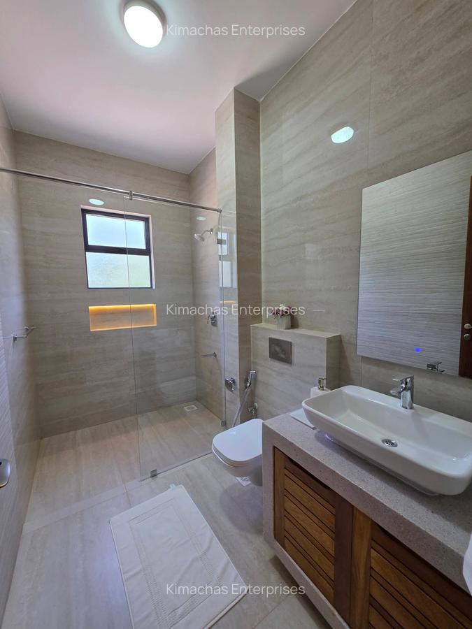 3 Bed Apartment with En Suite at Mt Kenya Road - 14
