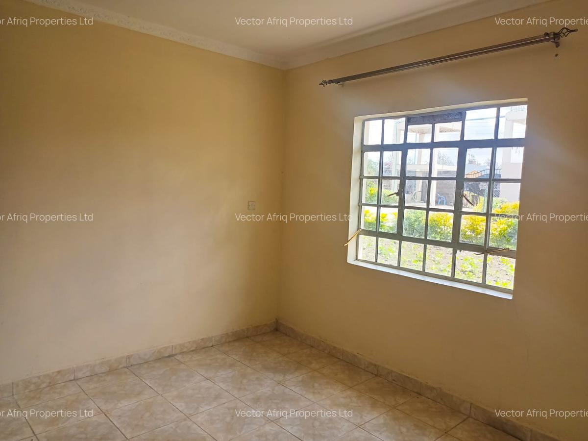 3 Bed House with Garden at Acacia - 2