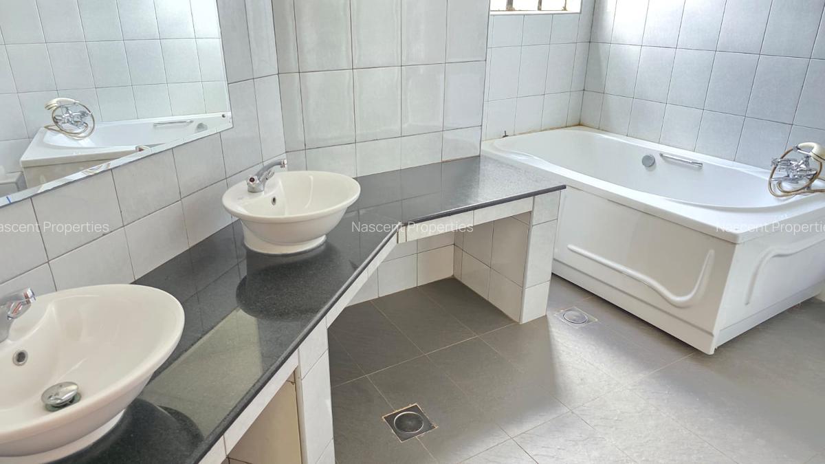 4 Bed House with En Suite in Kitisuru - 11