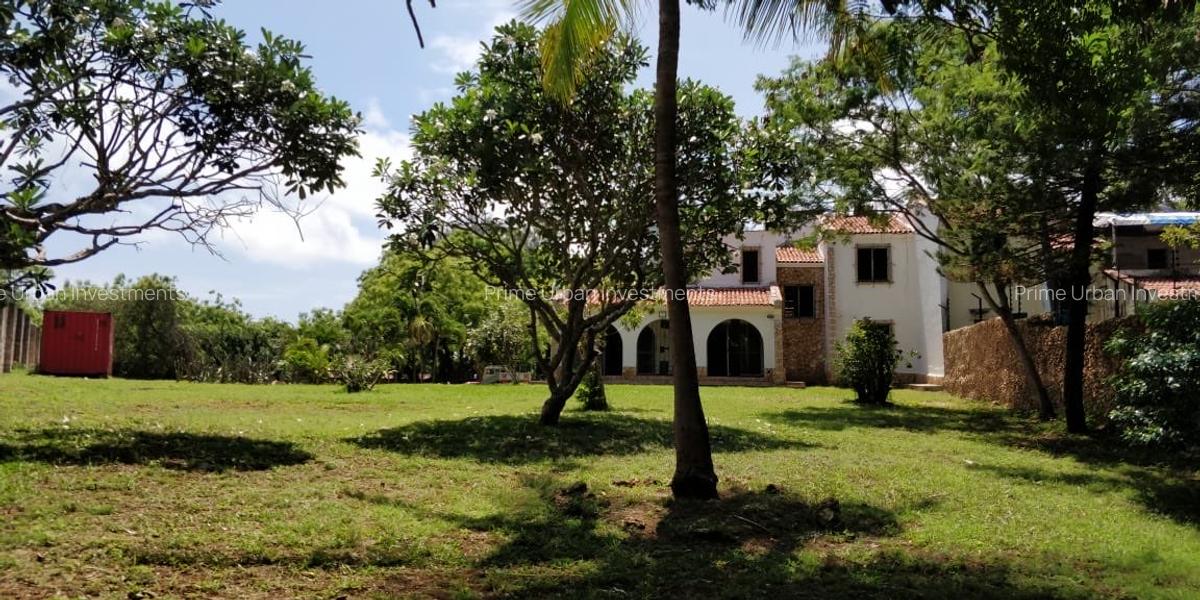 4 Bed House with En Suite in Nyali Area - 5