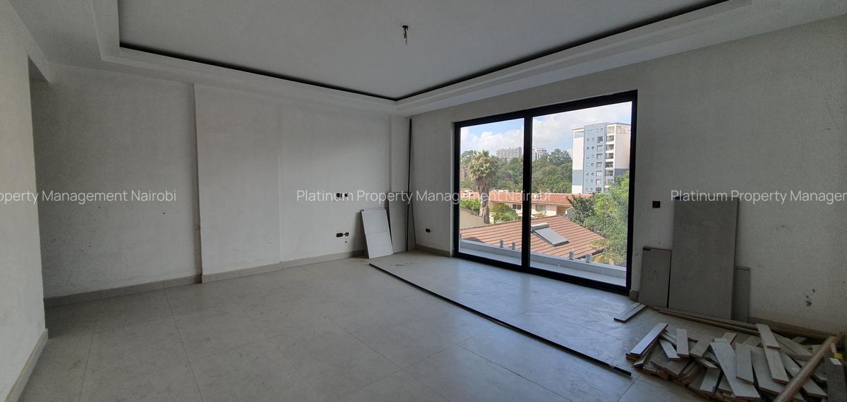 2 Bed Apartment with En Suite at Brookside - 15