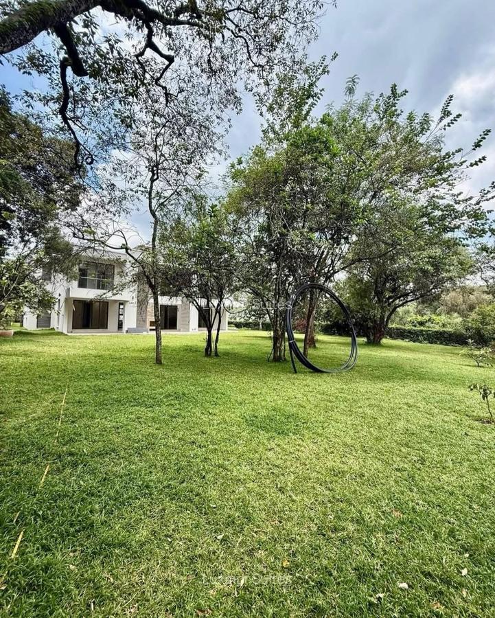 5 Bed Villa with En Suite at Hardy Karen - 1