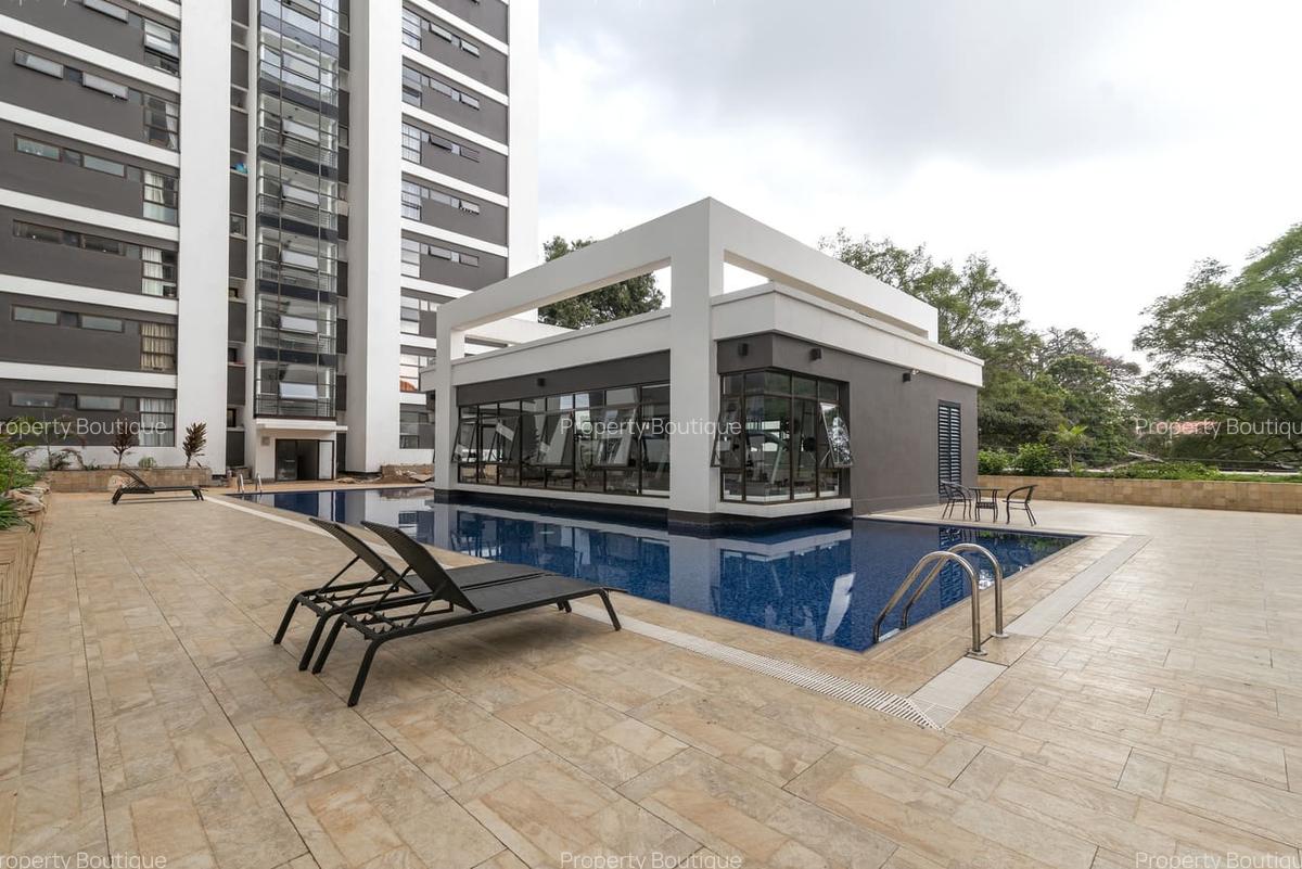 2 Bed Apartment with En Suite in Lavington - 15