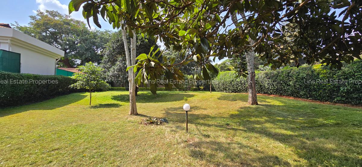 5 Bed House with En Suite in Runda - 6