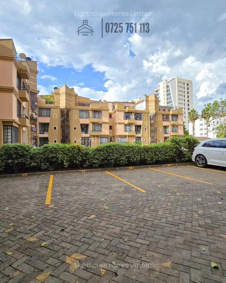 3 Bed Apartment with En Suite at Riverside Drive - 1