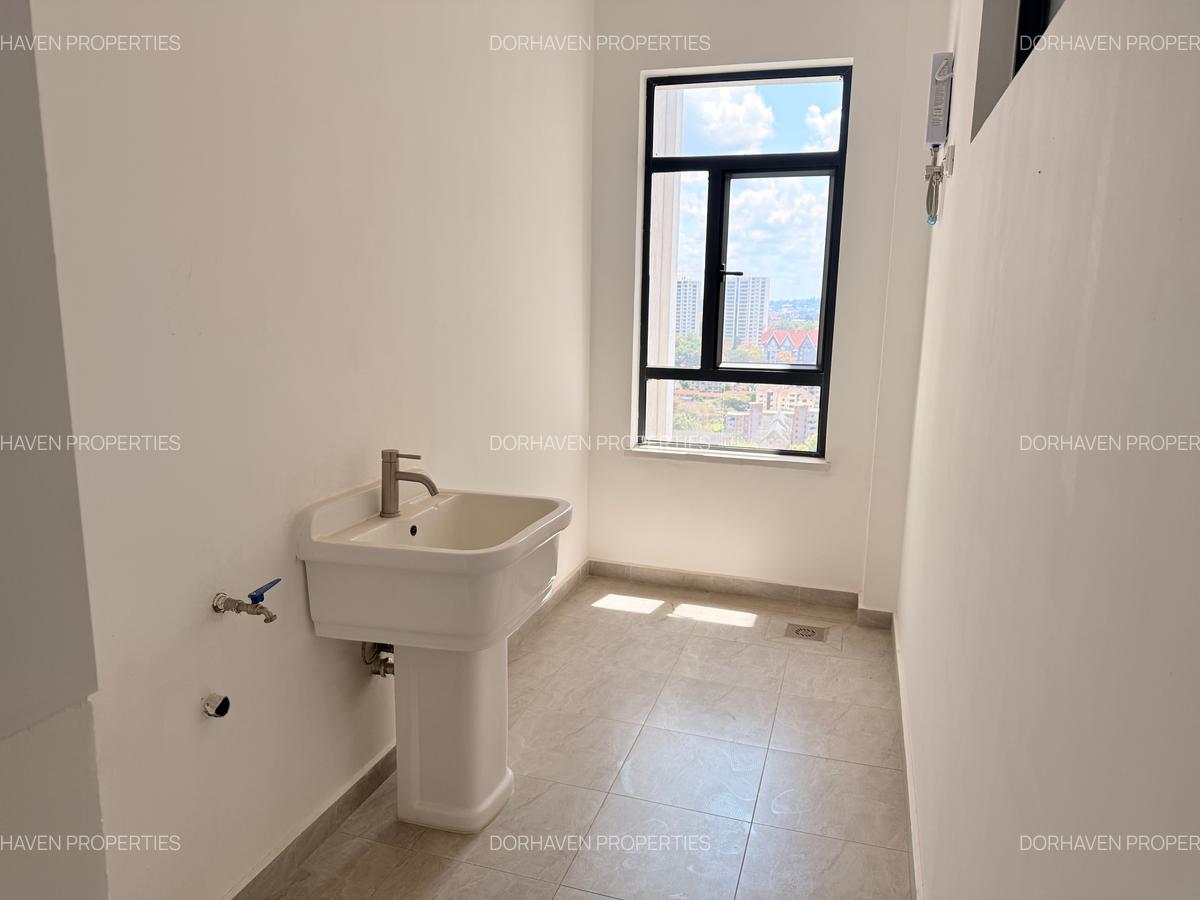 4 Bed Apartment with En Suite at Lavington - 5