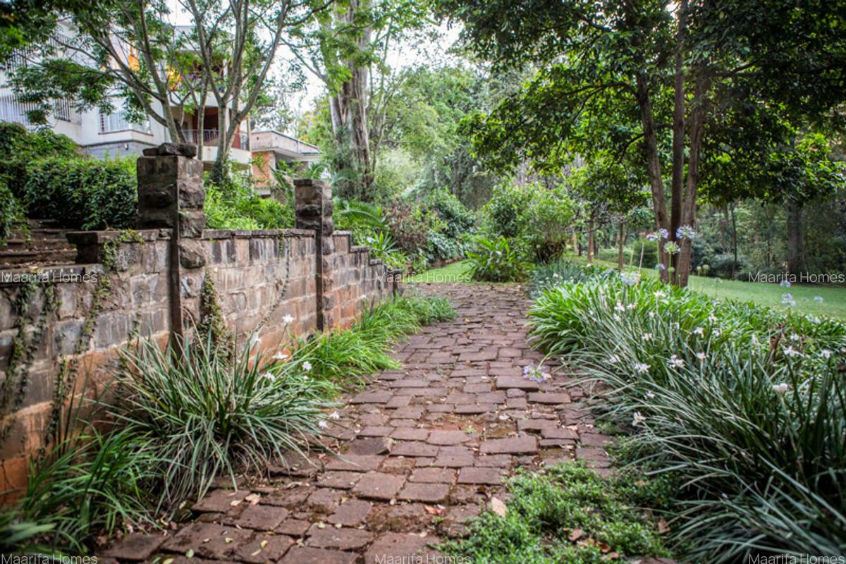 Serviced 2 Bed Apartment with En Suite at Muthaiga Road - 15