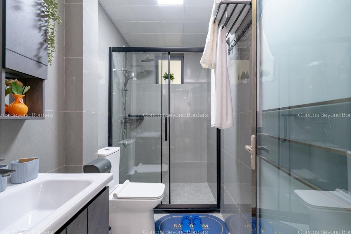 Serviced 2 Bed Apartment with En Suite at Riverside Drive - 17