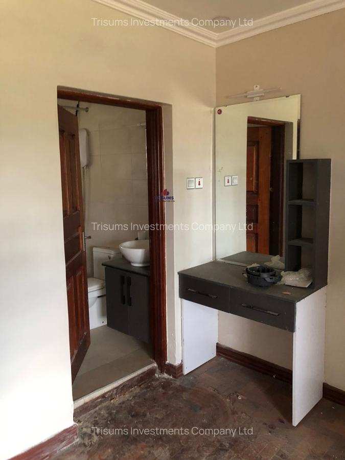 3 Bed House with En Suite in Nakuru - 8