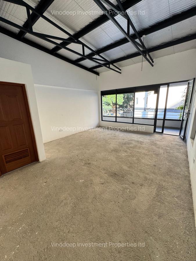 354 ft² Commercial Property with Backup Generator at 1St Parklands - 3