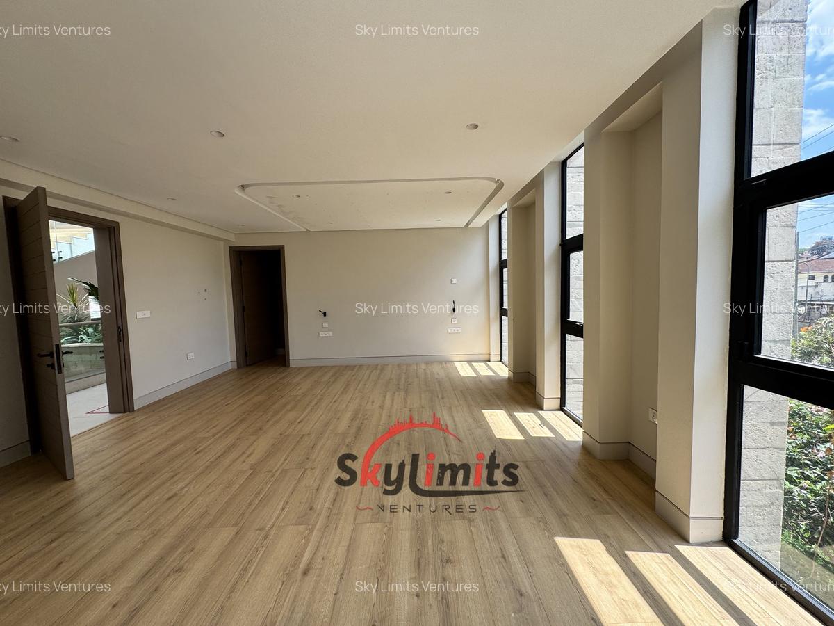 5 Bed Villa with En Suite at Spring Valley - 16