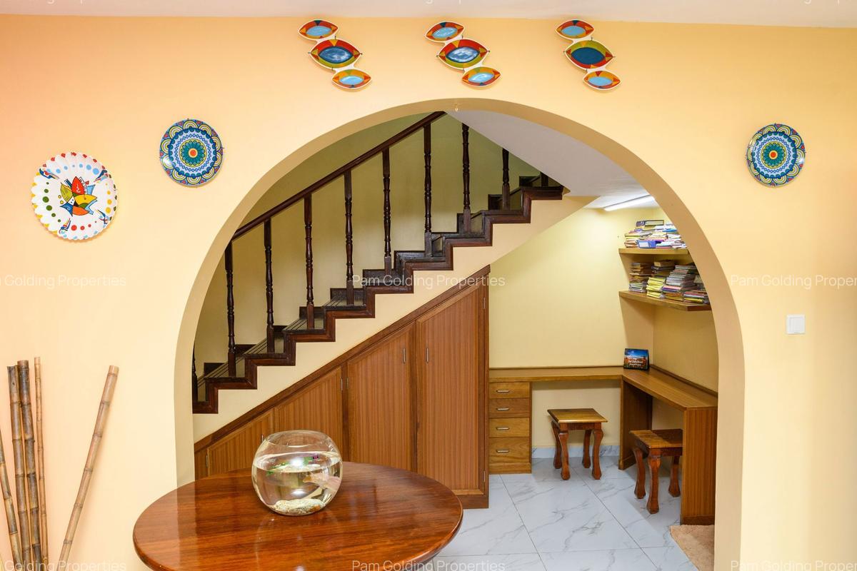 4 Bed Townhouse at Mama Ngina Road - 7