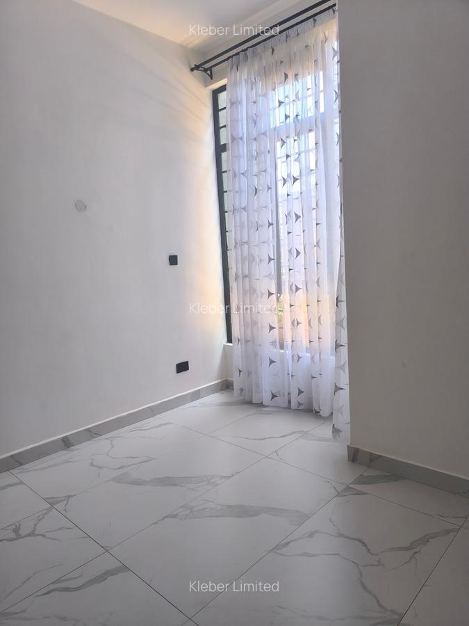 4 Bed Villa with En Suite at Muhuri Road Off Waiyaki Way - 8