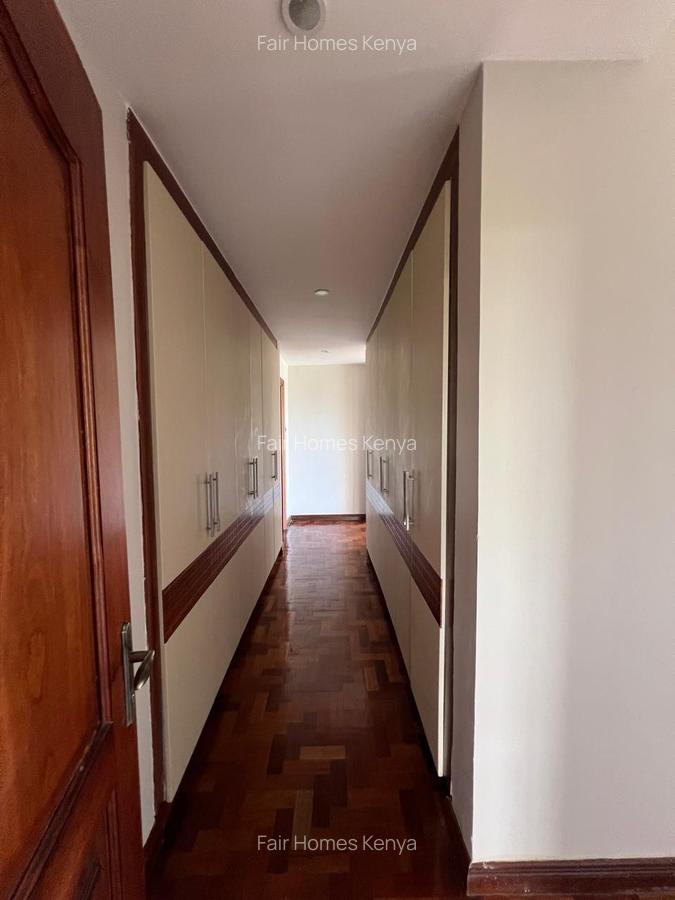 4 Bed Apartment with En Suite at Riverside Drive - 8