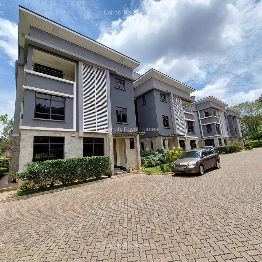 5 Bed Townhouse with En Suite at Lavington Convent Drive - 1