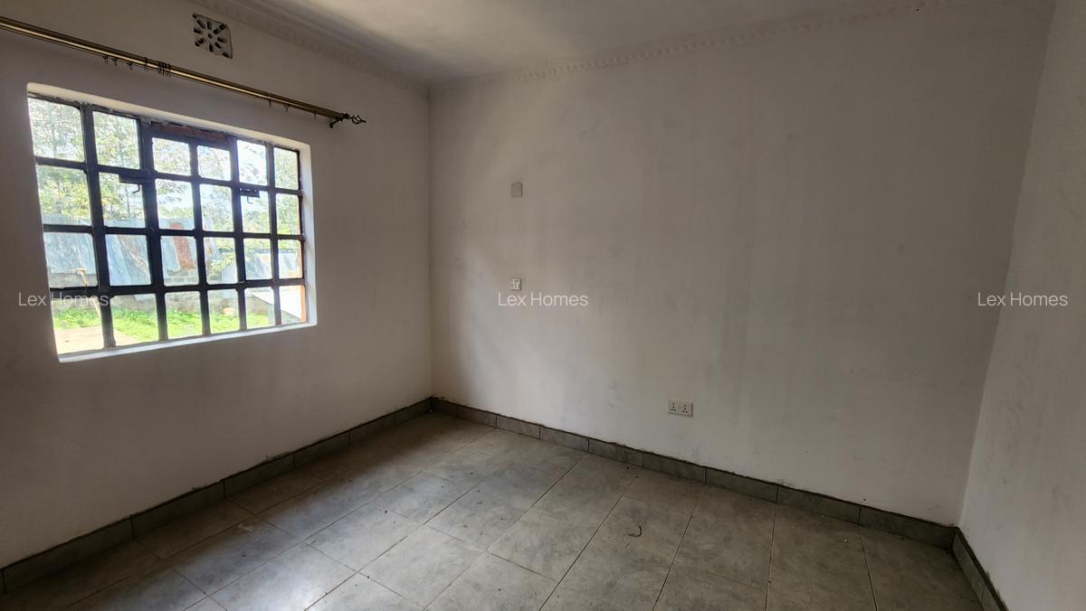3 Bed House with En Suite at Rimpa Road - 15