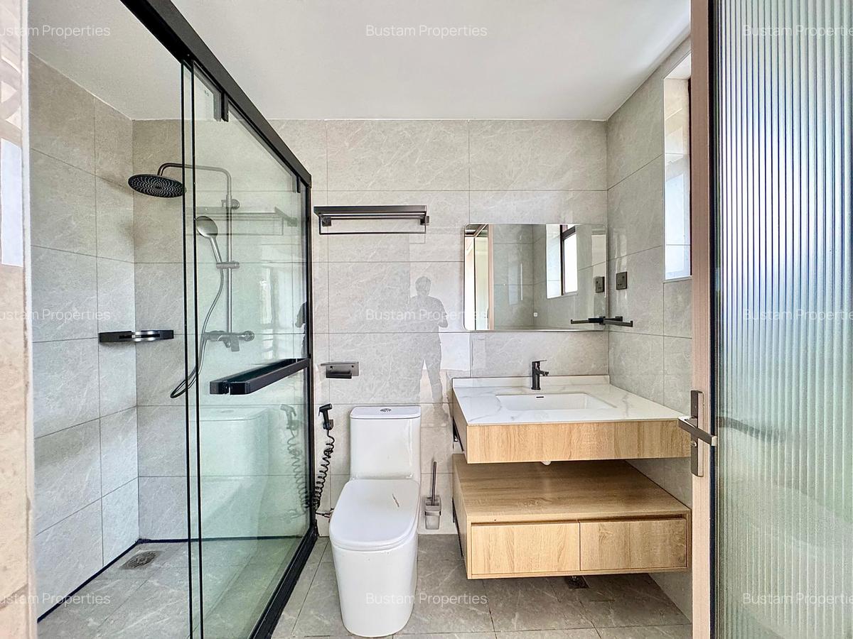 3 Bed Apartment with En Suite in Riverside - 19