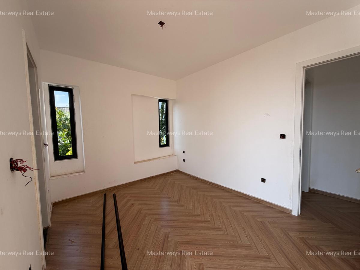 4 Bed Villa with En Suite in Kiambu Road - 14