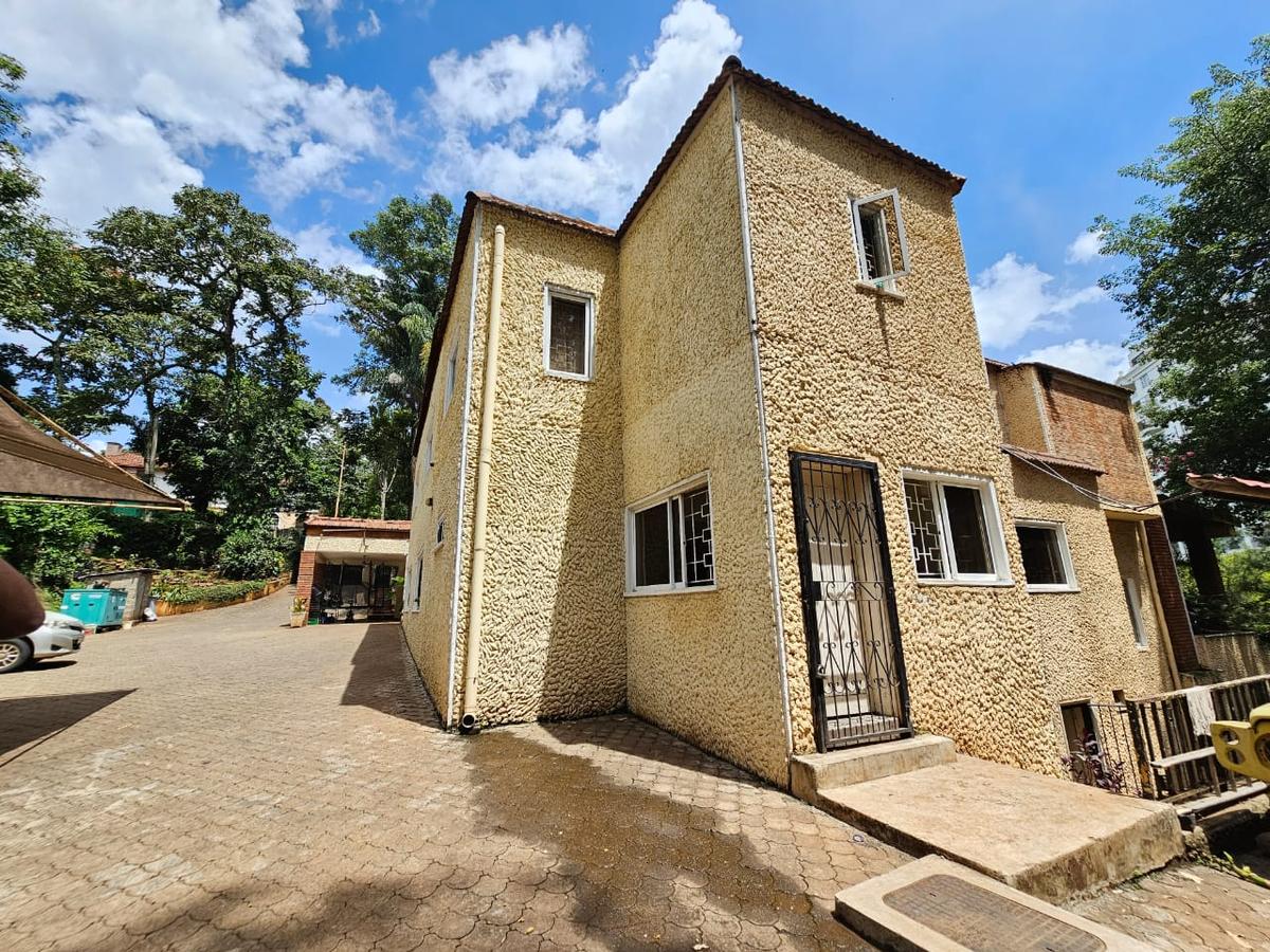 6 Bed House with En Suite in Muthaiga - 3