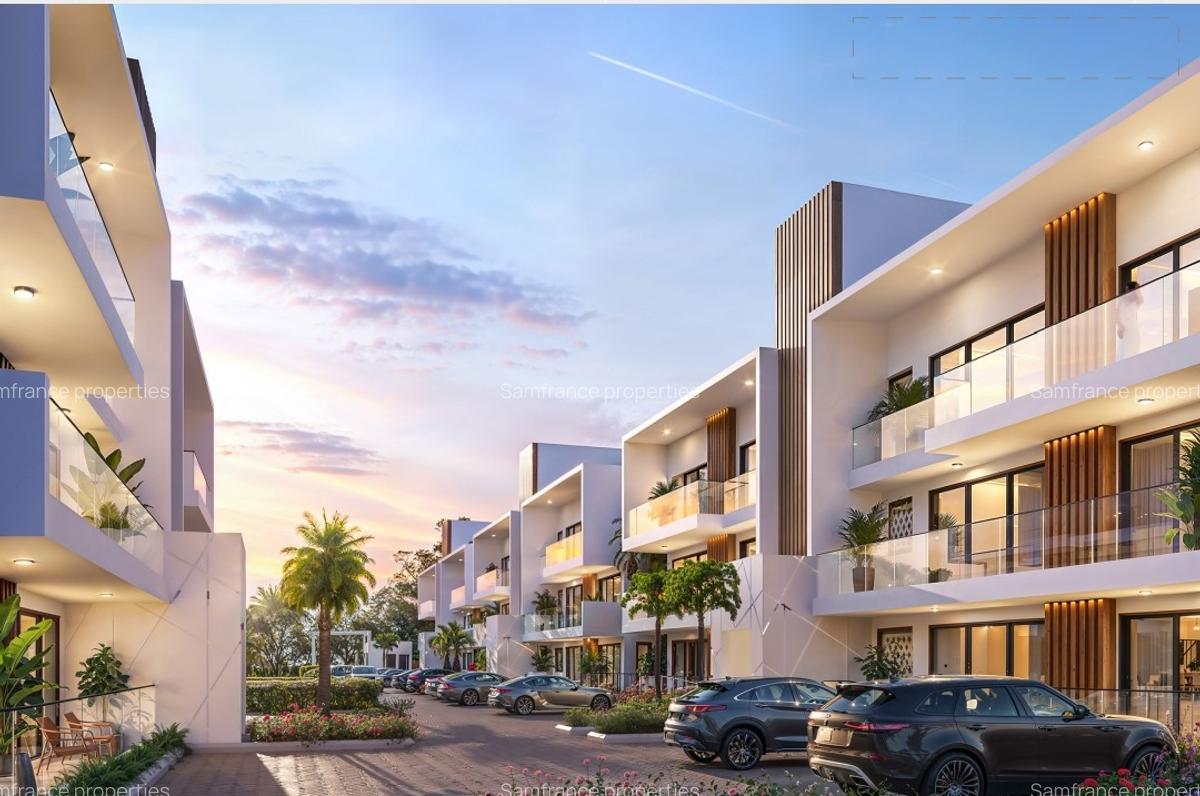 Serviced 2 Bed Apartment with En Suite at Beach Roads - 6