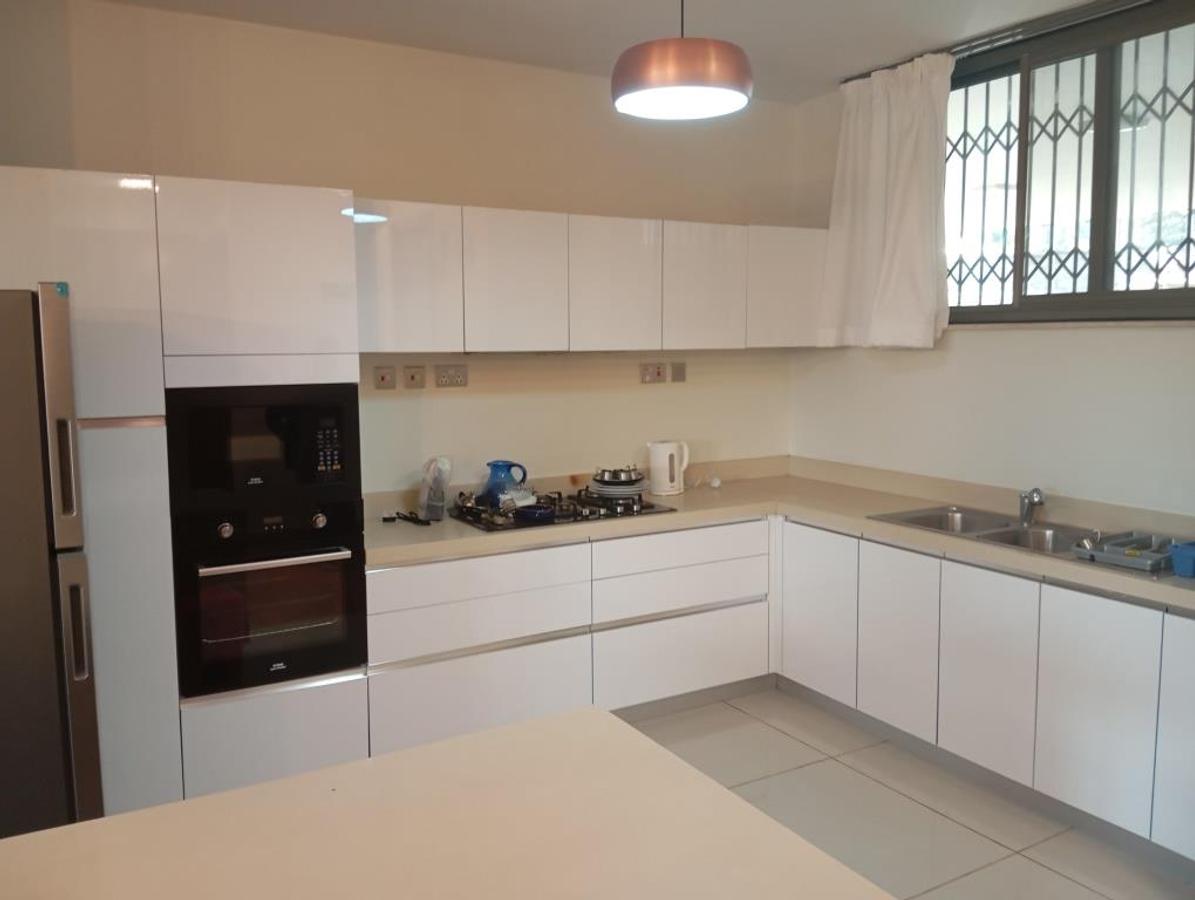 Furnished 3 Bed Apartment with En Suite at Parklands Near Regal Plaza - 2