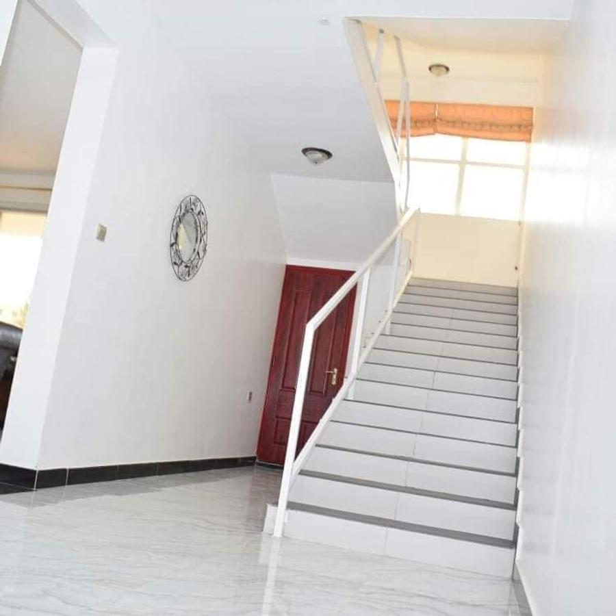 4 Bed Apartment with En Suite in Nyali Area - 19