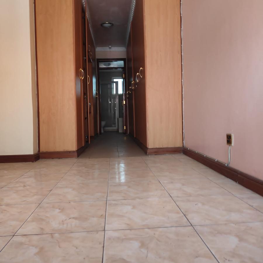 4 Bed Townhouse with En Suite at Mandela - 7