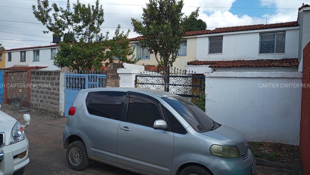 3 Bed Townhouse with En Suite in Buruburu - 4