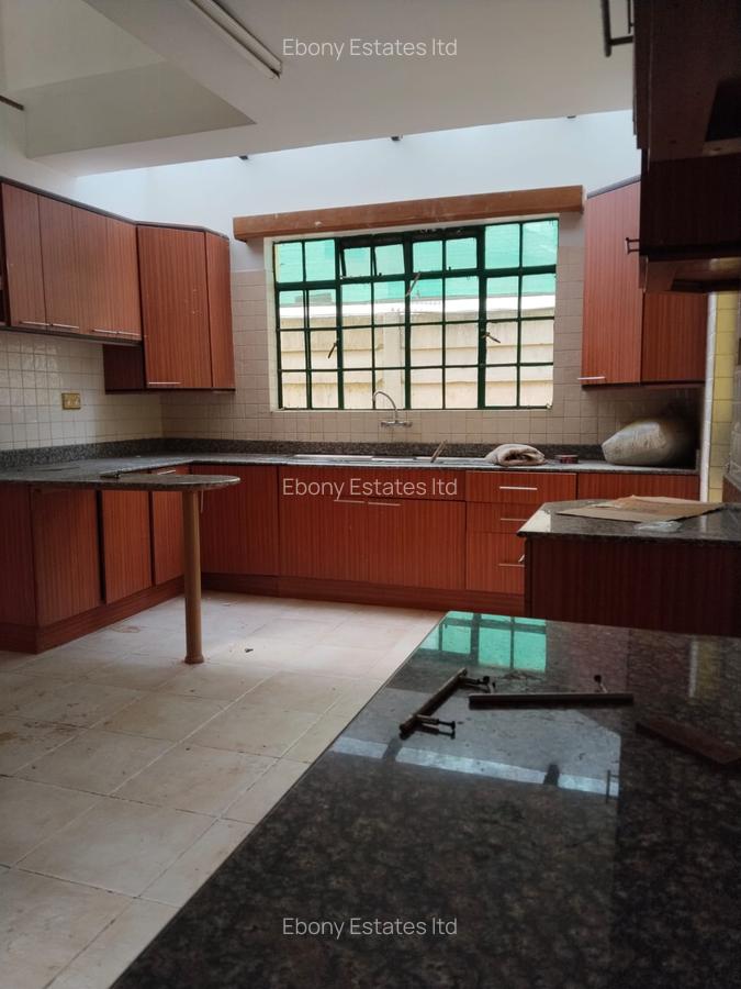 4 Bed Villa with En Suite in Kileleshwa - 4