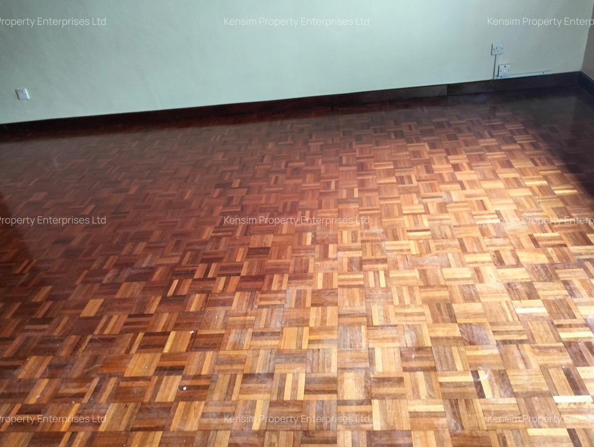 4 Bed Townhouse with En Suite in Westlands Area - 4