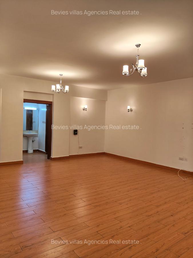 2 Bed Apartment with En Suite at Parklands - 13