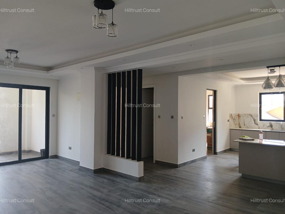 2 Bed Apartment with En Suite in Brookside - 3