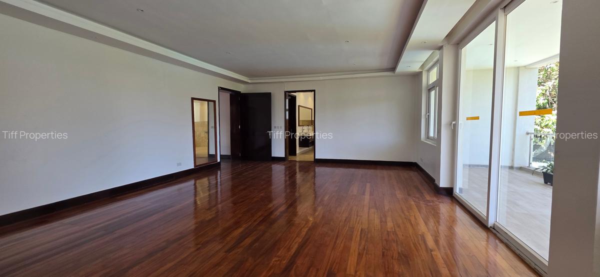 5 Bed House in Runda - 14