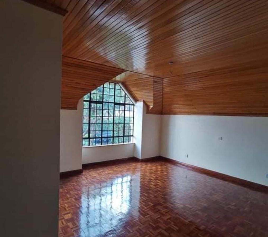 5 Bed Townhouse with En Suite in Lavington - 8