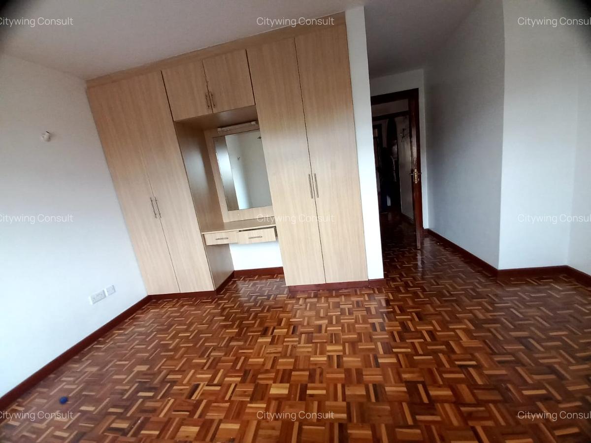 2 Bed Apartment with En Suite at Valley Arcade - 4